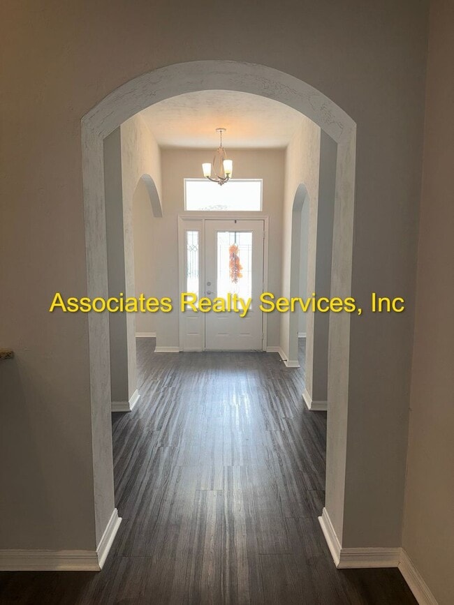 Building Photo - Spacious 4-Bedroom Home with Office in Portofino!  LOOK!