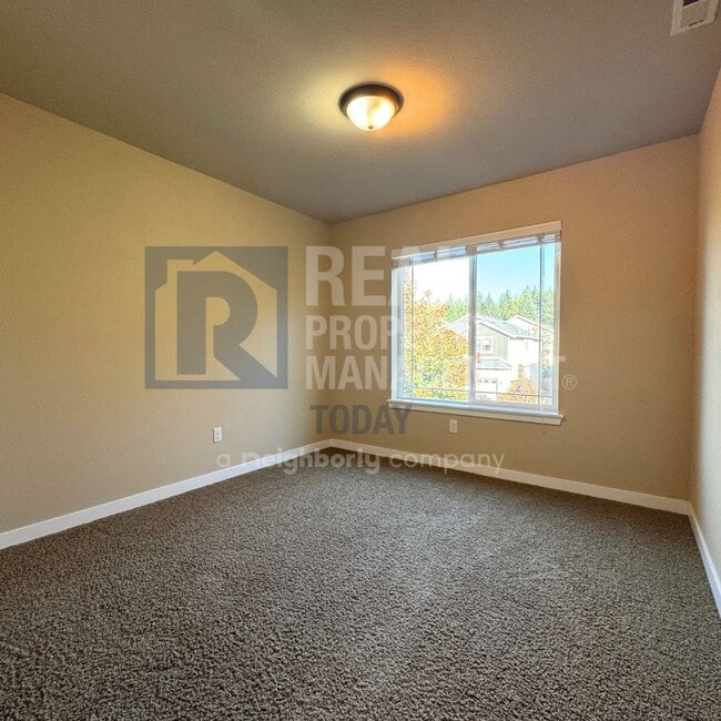 Building Photo - Stunning 5 Bedroom In Graham!