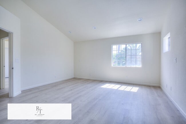 Building Photo - Welcome to this beautifully renovated home...