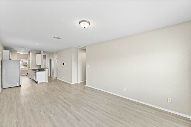Building Photo - Comfortable Living in Converse – 3 Bedroom...