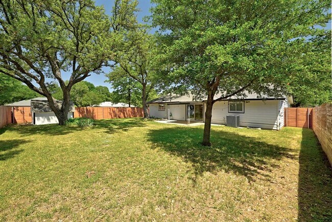 Building Photo - 2307 Whitestone Dr