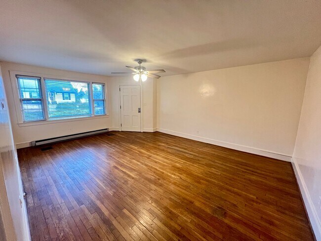 Building Photo - 308 Fifth Street-Triplex