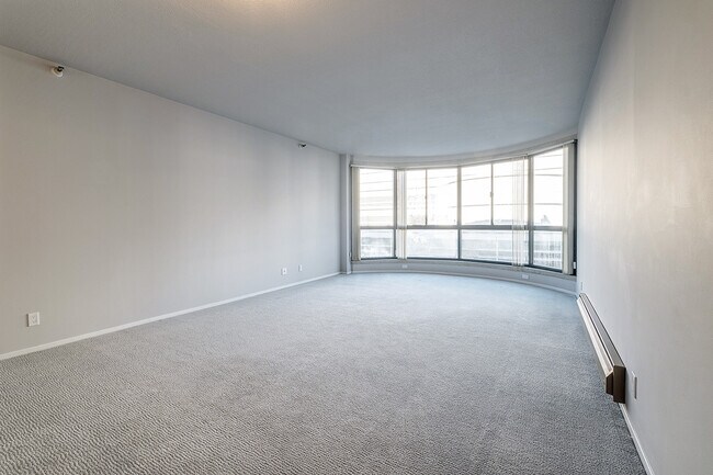 Building Photo - 300 3rd St