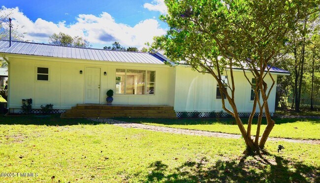 Primary Photo - 3702 Rollins Dr