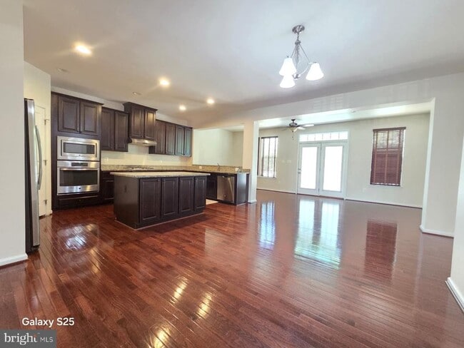 Building Photo - 22865 Lacey Oak Terrace