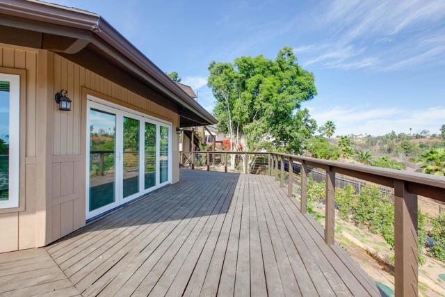 Building Photo - 2916 Anaheim St