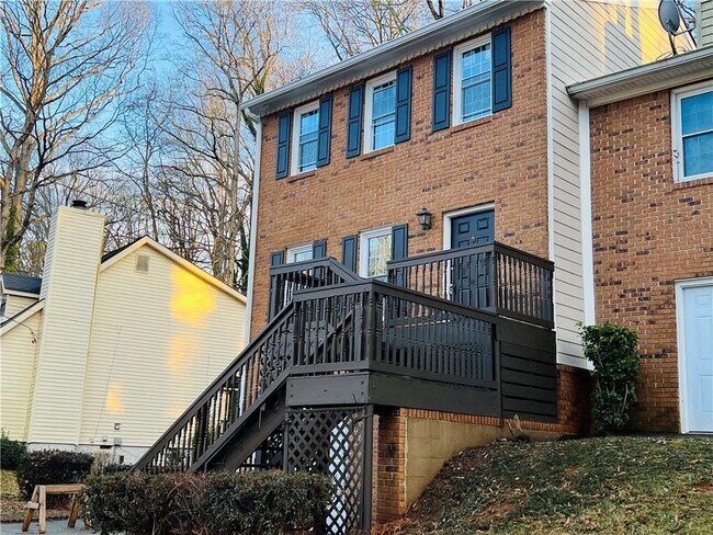 Building Photo - 157 Timber Creek Ln SW