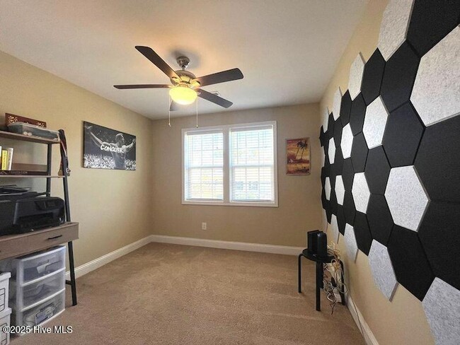 Building Photo - 225 Savannah Garden Dr