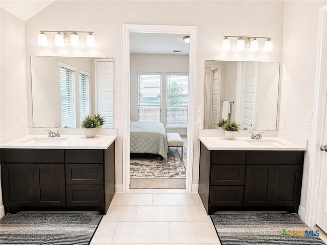 Building Photo - 1841 Windward Wy