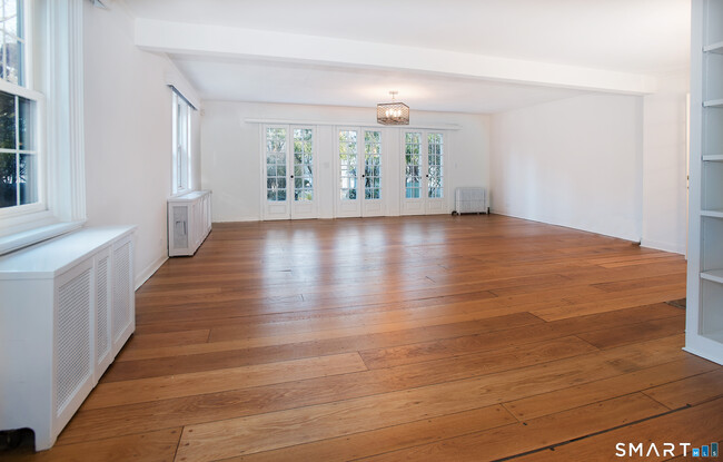 Building Photo - 1709 Newfield Ave