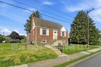Building Photo - 248 E Turnbull Ave