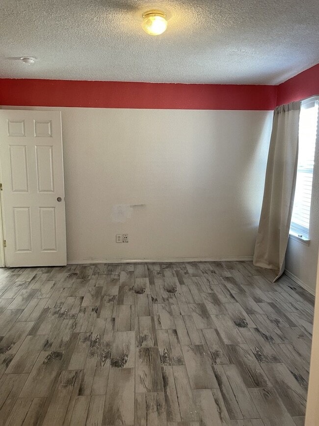 Building Photo - 12353 Tierra Alaska Ave