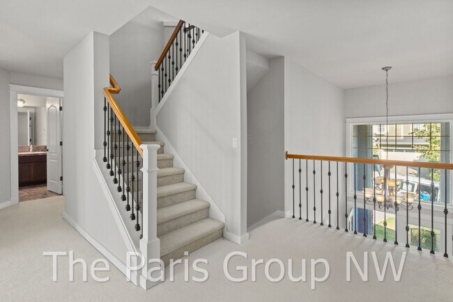 Building Photo - Stunning 3438sf Newcastle Craftsman Near T...