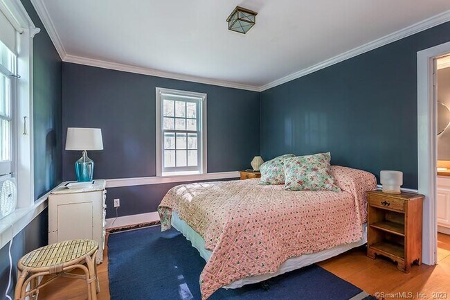 Building Photo - 5 Stone House Rd