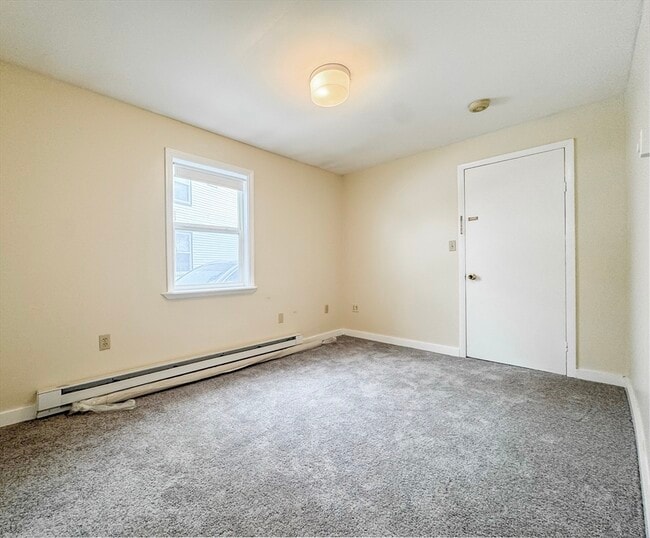 Building Photo - 117 Central St