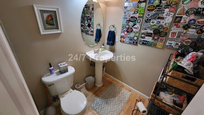 Building Photo - Beautiful 3 BD | 2.5 BA Near Tanner Creek ...