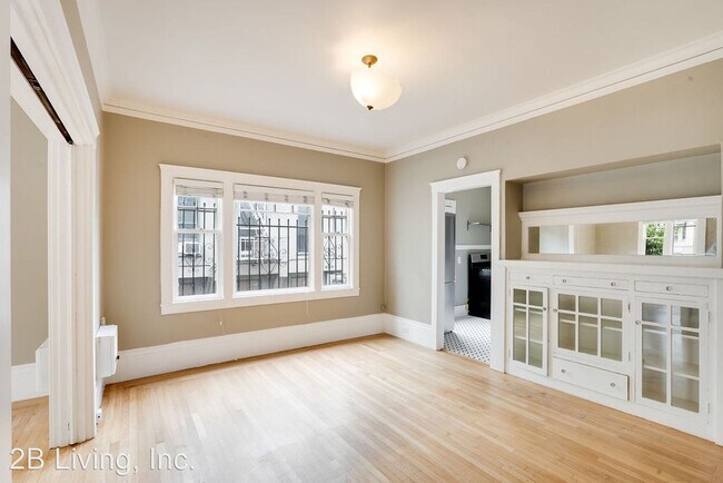 Building Photo - 333 Park View Terrace