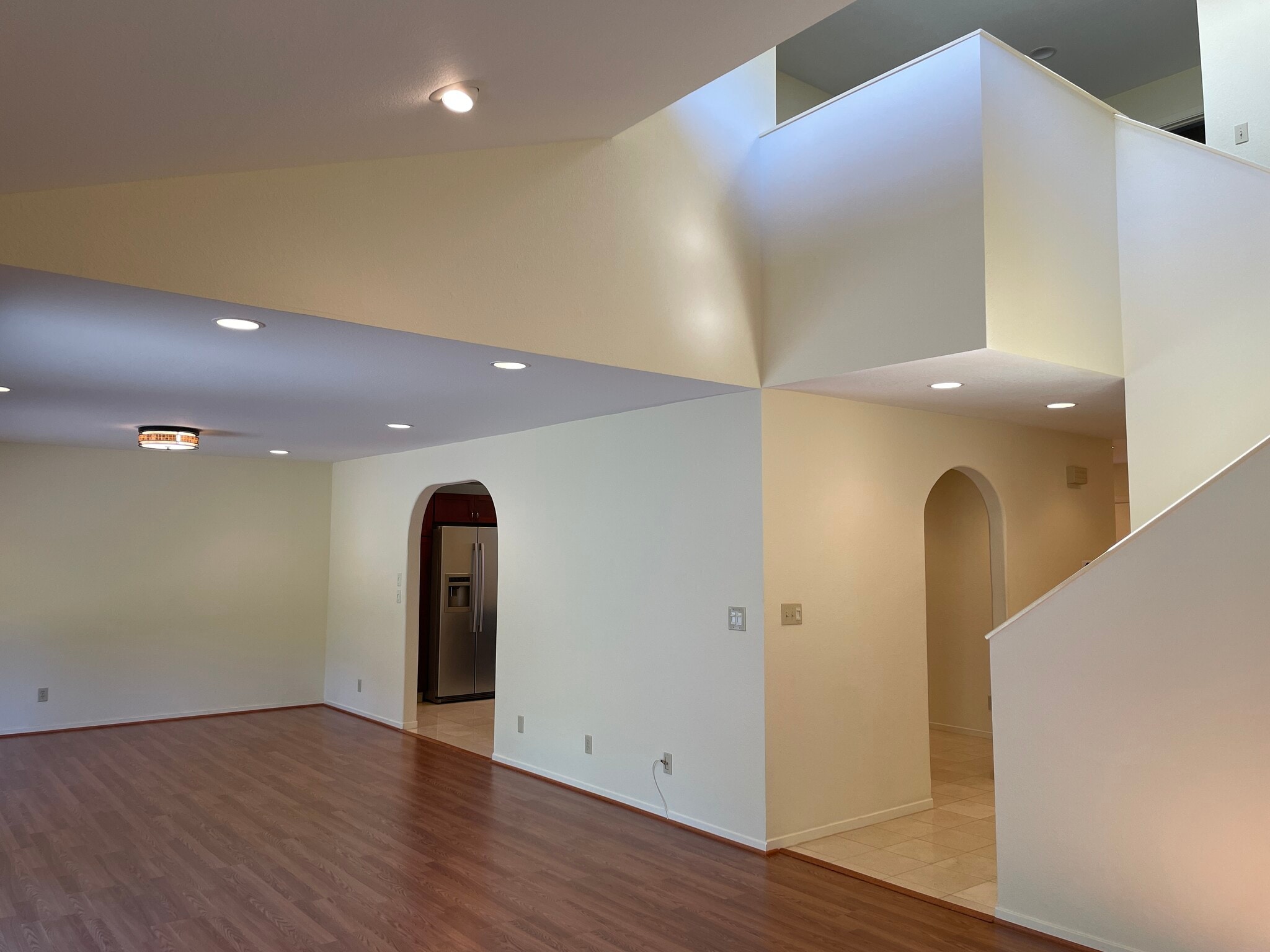 Building Photo - 2118 Pinehurst Ct