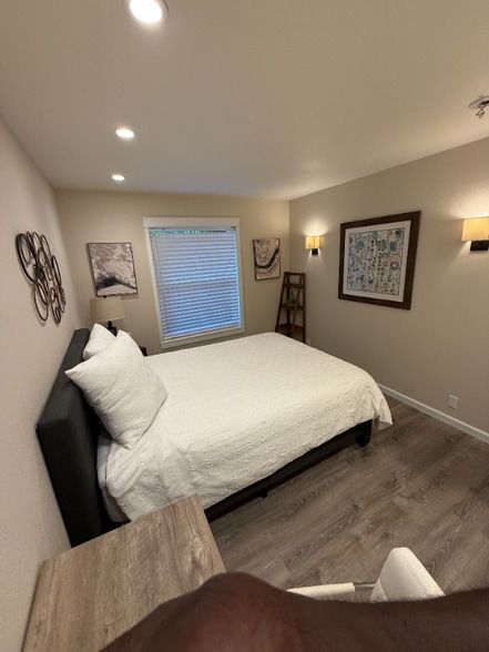 Building Photo - 779 Hamilton Dr