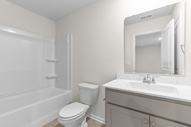 Building Photo - Bell's Lake Circle