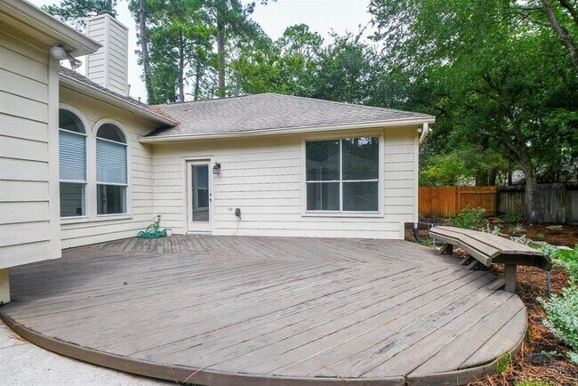 Building Photo - 18 E Knightsbridge Dr