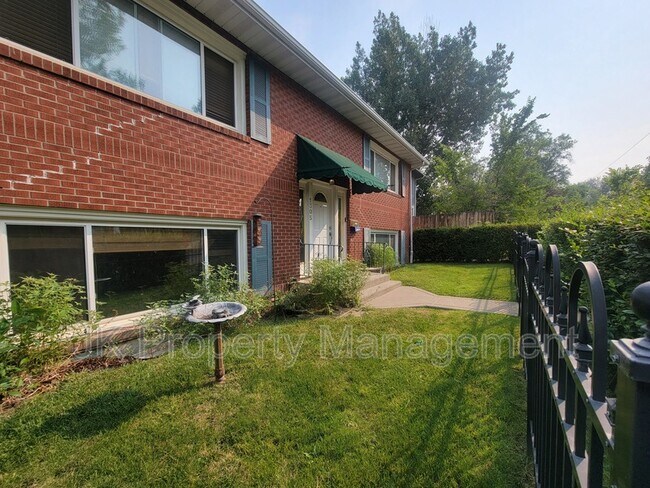 Building Photo - 1305 2nd Ave N