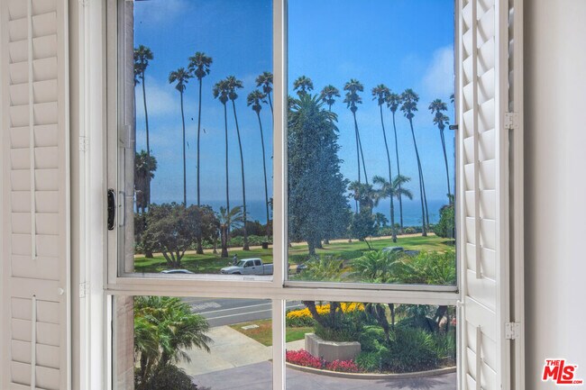 Building Photo - 515 Ocean Ave