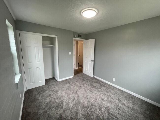 Building Photo - Charming 3 Bed/1 Bath Home!
