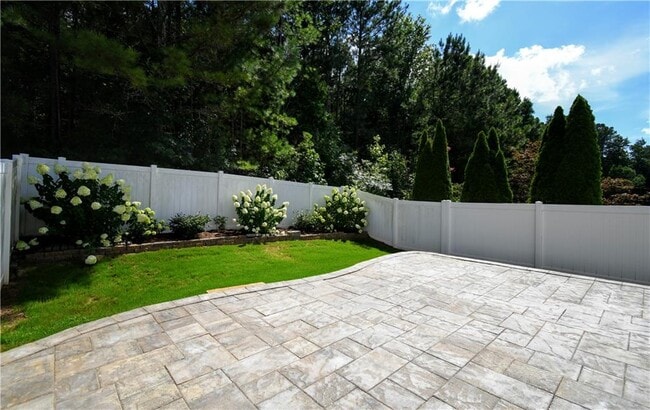 Building Photo - 6215 Smoke Ridge Ln