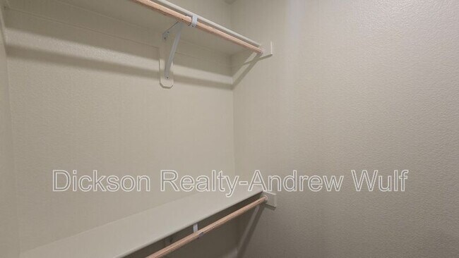 Building Photo - 4119 Scenic Dr