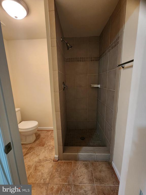 Building Photo - 7766 Black Horse Ct