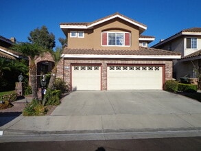 Building Photo - Beautiful 3 Bed 3 Bath Sorrento Home in Cy...