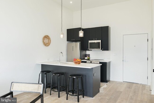 Building Photo - 5013 Springfield Ave