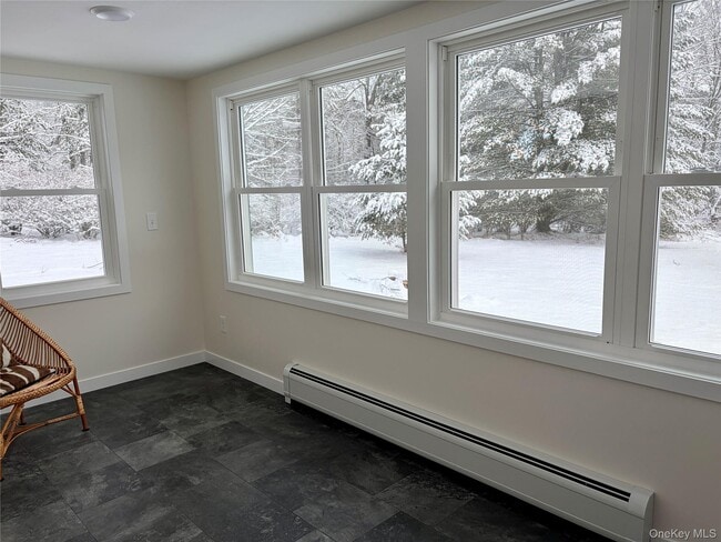 Building Photo - 156 Bloom Rd