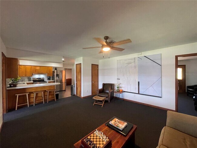 Building Photo - 879 S Terrace Dr