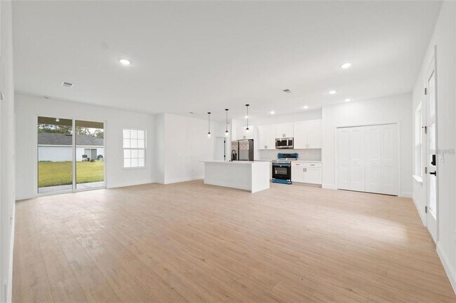 Building Photo - 17143 SW 40th Terrace