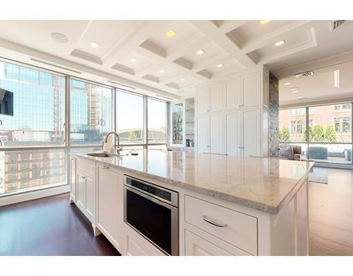 Building Photo - 226 Causeway St