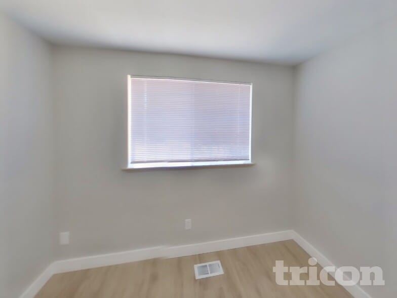 Building Photo - 5925 Beltway Loop SE