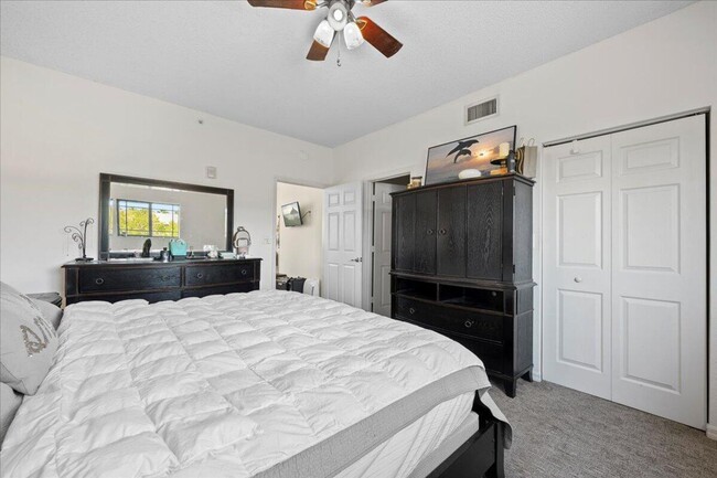 Building Photo - 2917 Tuscany Ct