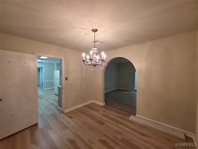 Building Photo - 4254 Lawnwood Dr