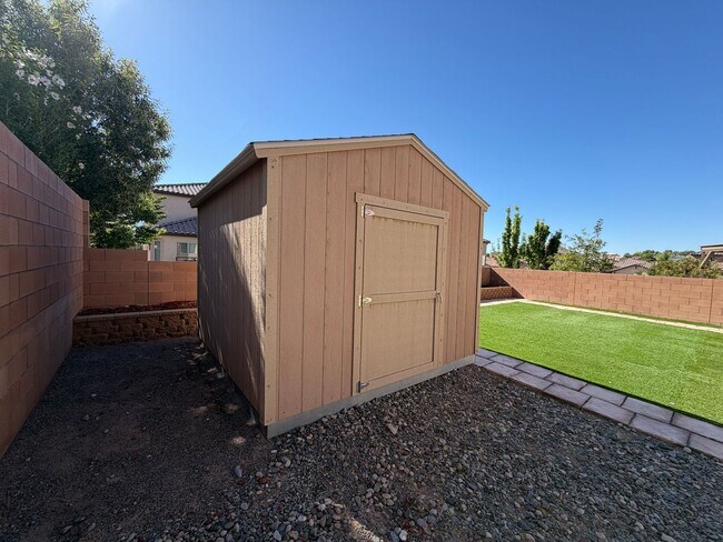 Building Photo - 4 Bedroom + Office Home Available Near Loma Colorado Blvd NE & Broadmoor Blvd NE in Rio Rancho!
