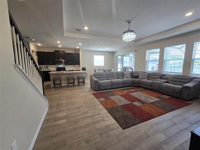 Building Photo - 10912 Honor Rd