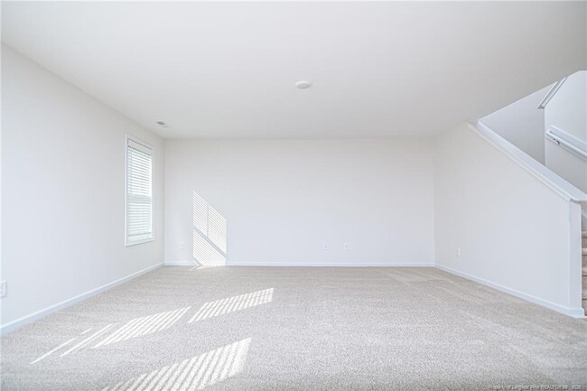 Building Photo - 5864 Panther Dr