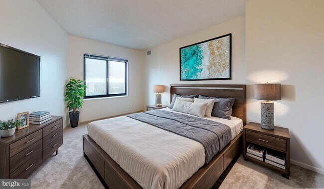 Primary Photo - 307 Yoakum Pkwy