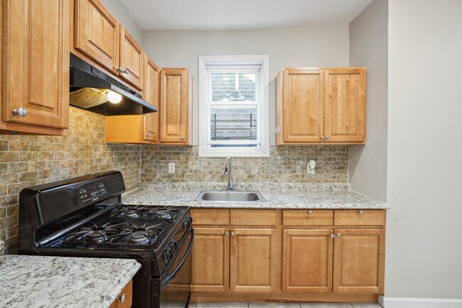 Building Photo - 96 S 12th St