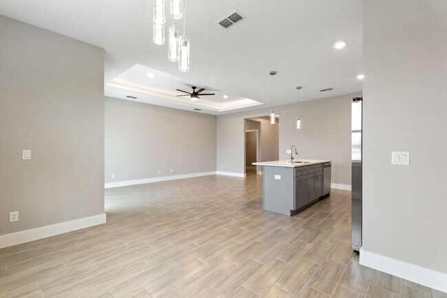 Building Photo - 186 Sweet Pea Ct