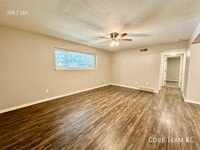 Building Photo - 703 E 40th St