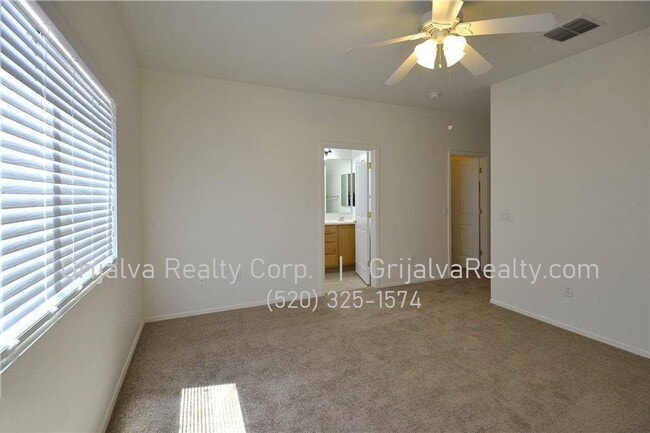 Building Photo - 3 Bedroom / 2 Bath House in Continental Re...