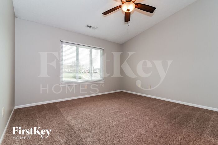 Building Photo - 725 Woodway Ln