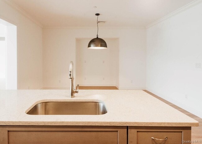 Building Photo - 43 Oakwood Ln